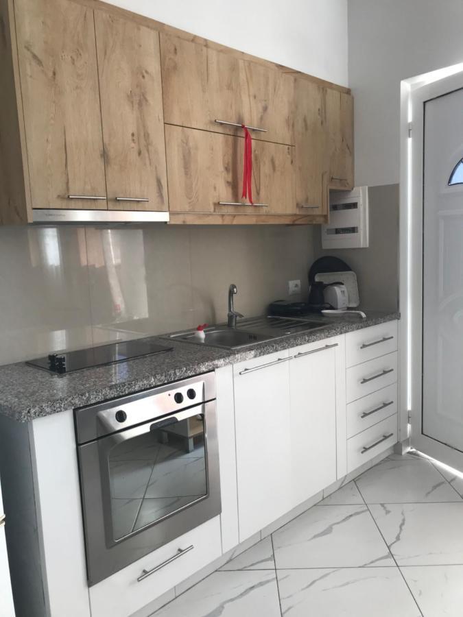 Vila Floban & Mirdar Koshi Sarande Ngoại thất bức ảnh