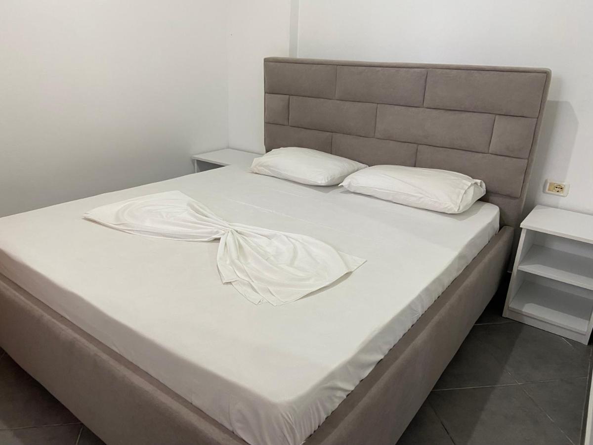 Vila Floban & Mirdar Koshi Sarande Ngoại thất bức ảnh