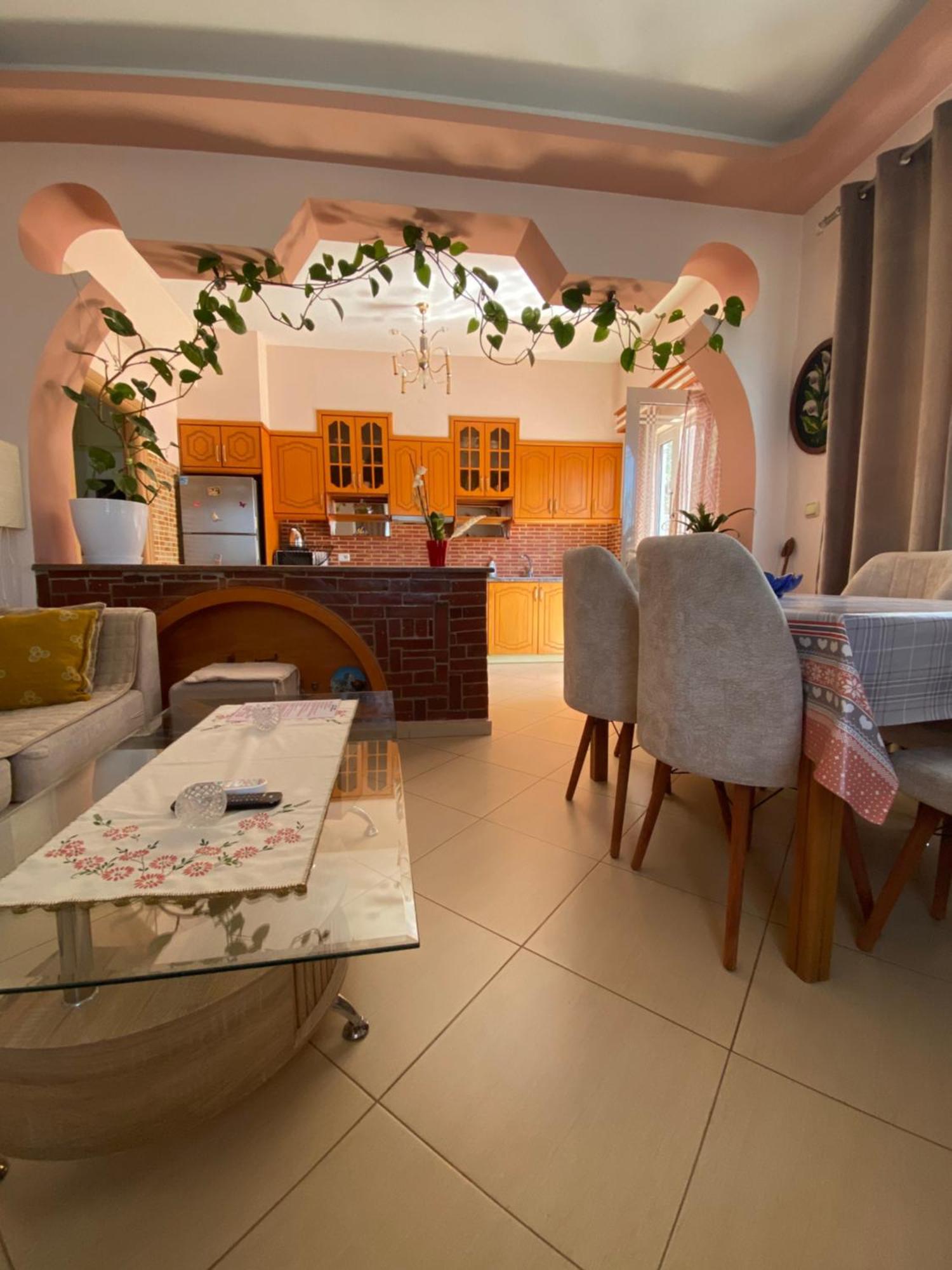 Vila Floban & Mirdar Koshi Sarande Ngoại thất bức ảnh