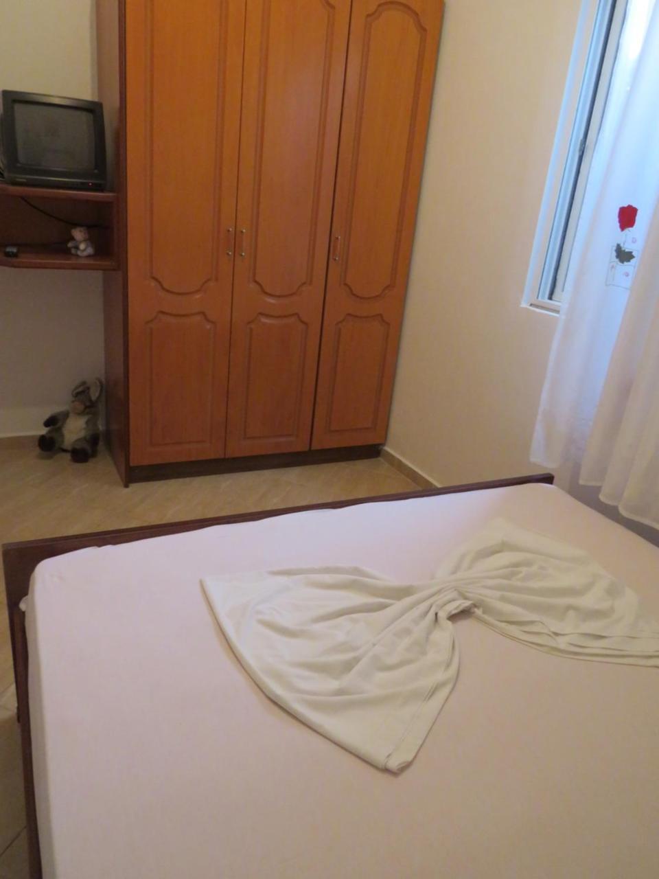 Vila Floban & Mirdar Koshi Sarande Ngoại thất bức ảnh